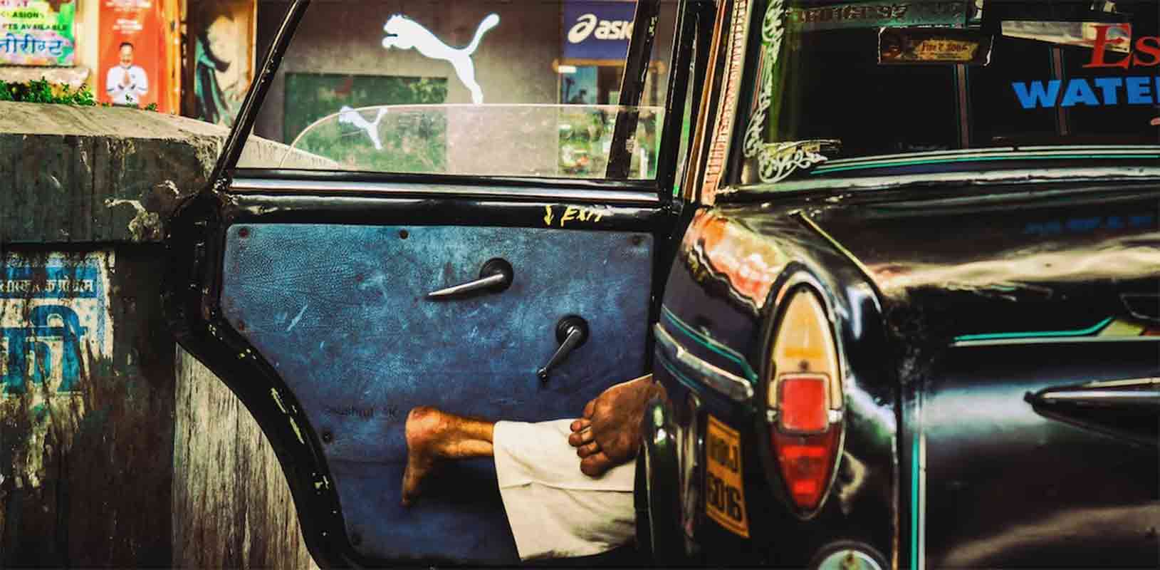 Mumbai Taxi Kaali Peeli